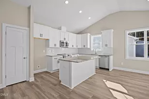 216 E College St, Franklinton, NC 27525 - Photo 4