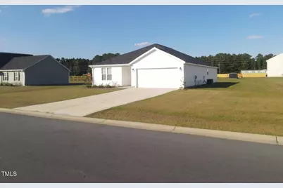 195 Presley Street, Raeford, NC 28376 - Photo 2