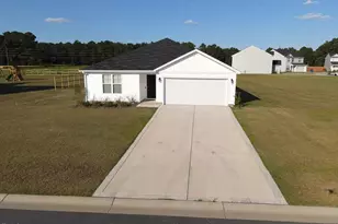 195 Presley St, Raeford, NC 28376 - Photo 1