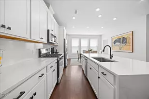 2876 Macintosh Woods Dr, Apex, NC 27502 - Photo 6