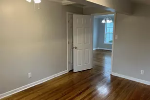 538 McKoy St, Clinton, NC 28328 - Photo 12