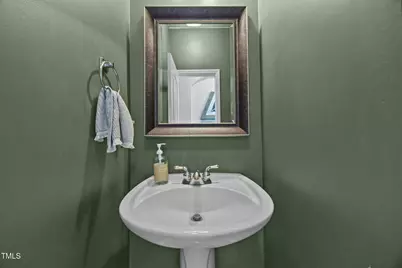 6825 Middleboro Drive, Raleigh, NC 27612 - Photo 20