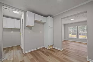 206 Woodside Rd, Greenville, NC 27834 - Photo 8