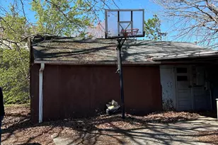 218 37th St SW, Hickory, NC 28602 - Photo 4