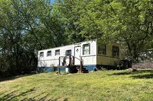 218 37th St SW, Hickory, NC 28602 - Photo 8