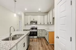 611 Weather Ridge Ln, Cary, NC 27513 - Photo 8