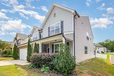 287 Flowers Crest Way, Clayton, NC 27527 - Photo 2