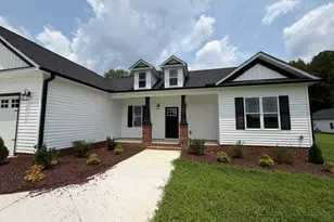 105 Lynn Ln, Selma, NC 27576 - Photo 2
