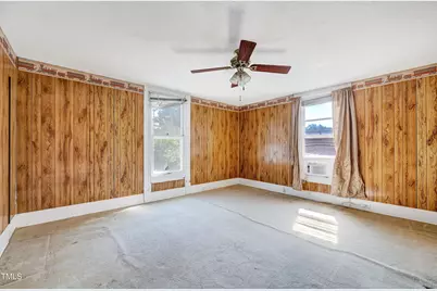 300 E 2nd Street, Kenly, NC 27542 - Photo 32