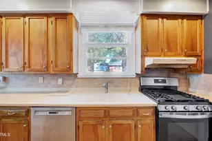 300 E 2nd St, Kenly, NC 27542 - Photo 16