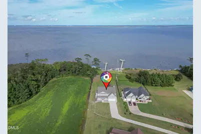 127 Colington Circle, Aydlett, NC 27916 - Photo 2