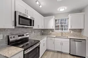 8341 Wynewood Ct, Raleigh, NC 27616 - Photo 6