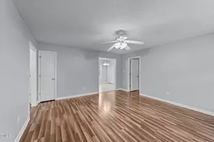 1029 Cove Cir, Clayton, NC 27520 - Photo 4