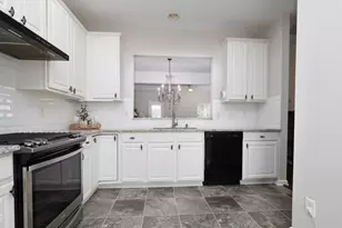 11 Suncrest Ct, Durham, NC 27703 - Photo 10