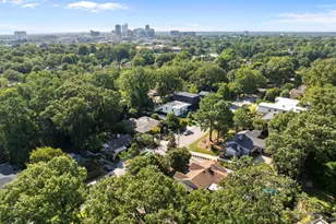 825 Woodburn Rd, Raleigh, NC 27605 - Photo 6