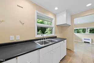 825 Woodburn Rd, Raleigh, NC 27605 - Photo 18