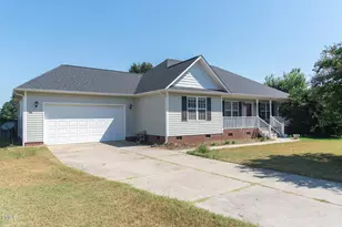 81 Beasley Ests Dr, Benson, NC 27504 - Photo 2