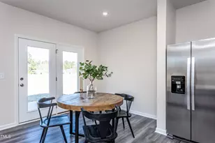 725 Richardson Dr, Sanford, NC 27330 - Photo 6