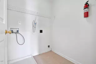 302 Peachtree Point Ct, Cary, NC 27513 - Photo 34