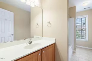 302 Peachtree Point Ct, Cary, NC 27513 - Photo 26