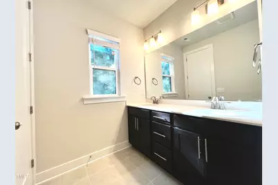 906 Waterside View Drive, Raleigh, NC 27606 - Photo 24