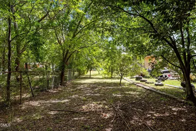 709 E Johnson Street, Dunn, NC 28334 - Photo 26