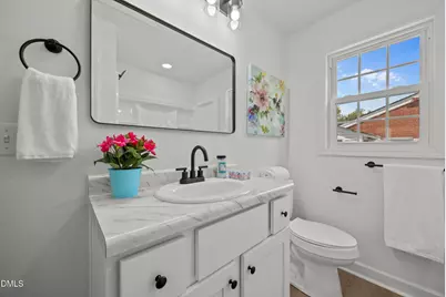 709 E Johnson Street, Dunn, NC 28334 - Photo 24