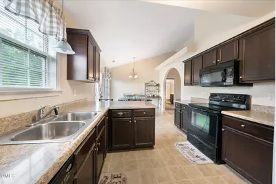 25 Lawrence Court, Smithfield, NC 27577 - Photo 12