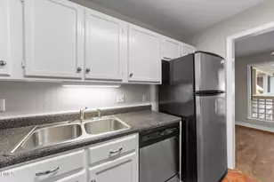 4110 Sedgewood Dr, Raleigh, NC 27612 - Photo 12