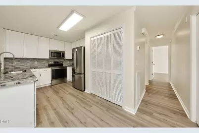 301 Glen Echo Lane #E, Cary, NC 27518 - Photo 4