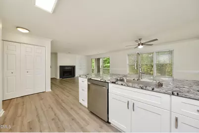 301 Glen Echo Lane #E, Cary, NC 27518 - Photo 6