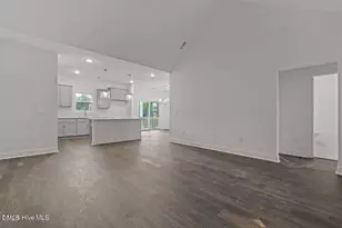 1017 Ivory Ln, West End, NC 27376 - Photo 4