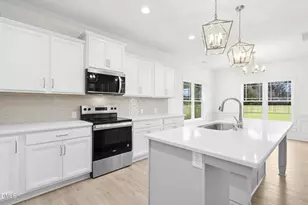 636 Tart Town Rd, Dunn, NC 28334 - Photo 10