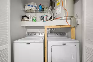 1081 Wirewood Dr, Raleigh, NC 27605 - Photo 16