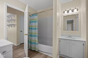 121 Westview Dr, Carrboro, NC 27510 - Photo 16