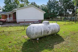 609 Regina Dr, Spring Lake, NC 28390 - Photo 30