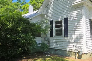 301 W Hill St, Benson, NC 27504 - Photo 8