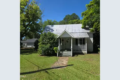 301 W Hill Street, Benson, NC 27504 - Photo 1