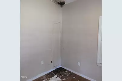 301 W Hill Street, Benson, NC 27504 - Photo 12