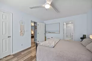 1021 Brighthurst Dr, Raleigh, NC 27605 - Photo 10