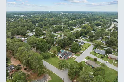 800 S Howard Circle, Tarboro, NC 27886 - Photo 18