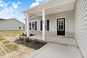 305 Creeks Edge Dr, Pikeville, NC 27863 - Photo 6