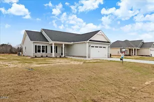 305 Creeks Edge Dr, Pikeville, NC 27863 - Photo 4