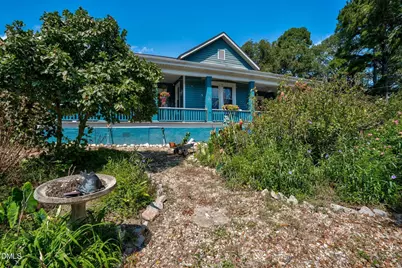 512 W Nash Street, Spring Hope, NC 27882 - Photo 2