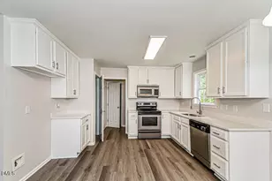 305 Lancelot Ct, Linden, NC 28356 - Photo 4