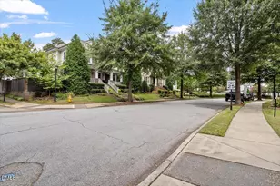 547 Guilford Cir, Raleigh, NC 27608 - Photo 58