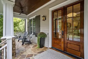 547 Guilford Cir, Raleigh, NC 27608 - Photo 4