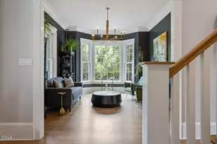 547 Guilford Cir, Raleigh, NC 27608 - Photo 10