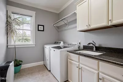 547 Guilford Circle, Raleigh, NC 27608 - Photo 42