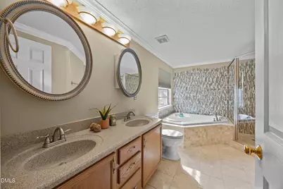 105 Trailview Drive, Cary, NC 27513 - Photo 10
